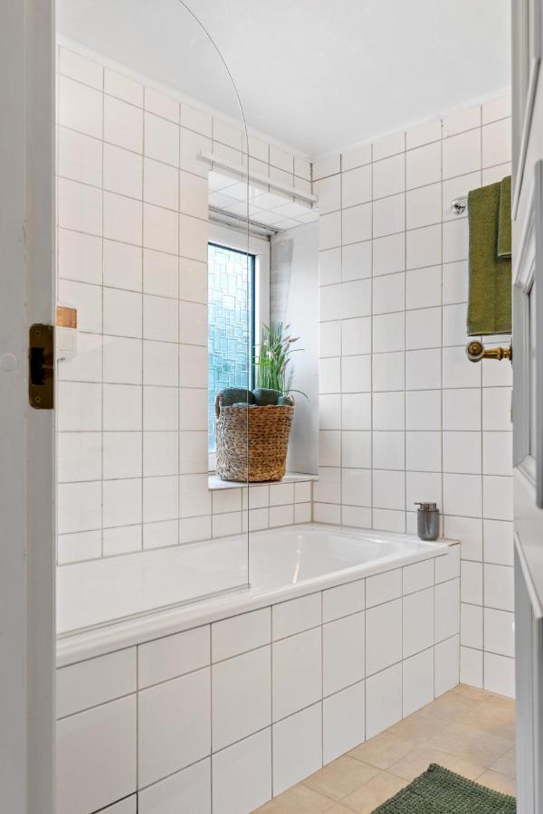 Victoria Apartment Фредрикщат Екстериор снимка